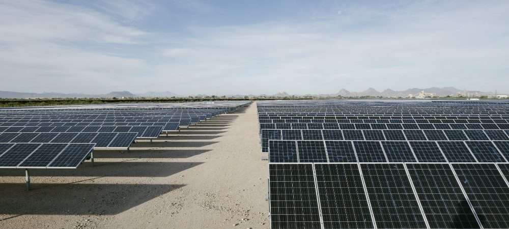 Ampio campo fotovoltaico: la Carta del Fotovoltaico ha avuto effetti su mondo delle sostenibili e dell’energia solare