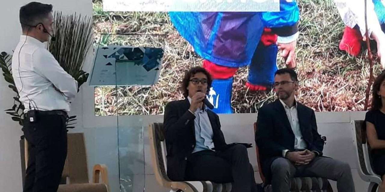 Il palco di Ecomondo 2018, una fiera sulle rinnovabili e la sostenibilità ambientale